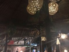 -乌托邦酒吧和餐厅