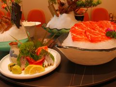 -鼎泰亨·海鲜牛肉餐厅(滨江店)