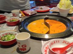 -生活如沸·顺德水牛奶火锅(大学路店)