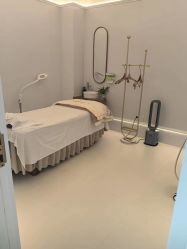 -苑苑vbeauty科技美容SPA