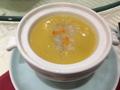 蟹粉鱼翅-江南村酒家