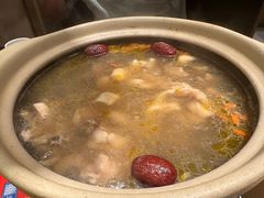 -邹开喜·炭炉鸡煲·海鲜火锅(虹口足球场店)