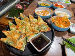 -明洞阿姨·韩式酱蟹烤肉·创意料理(三元桥店)