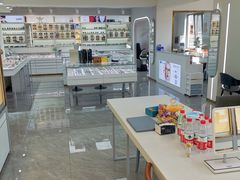 -潘多拉眼镜·蔡司依视路明月(潘家园店)