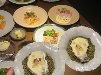 日法融合，吃的是艺术，享的是氛围