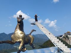 -芦茨金富饭庄·25年老字号·专做稻草鸡