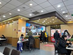 大堂-永和大王·现磨豆浆·卤肉饭(九亭SH085店)