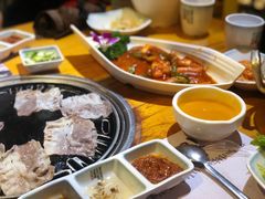 -唯成•韩国炭火烤肉 유성고기