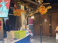 -暴风岛沉浸式体验馆(百联世纪店)