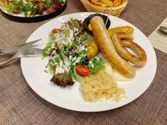 -又见马甲M8融合西餐厅(体育中心店)