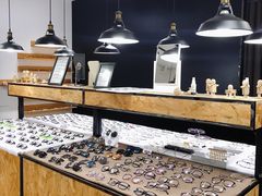 -罗伯特眼镜·蔡司官方授权(罗湖国贸店)