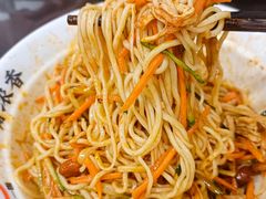 -牛一嘴·兰州牛肉面·大盘鸡(财富中心店)