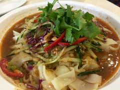 石河子凉皮-巴扎美食·新疆菜·西域歌舞表演餐厅(新疆大厦店)