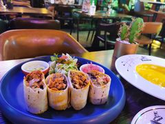 -Famous肥猫墨西哥音乐餐吧(五棵松华熙LIVE店)