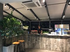 -HIGH FIVE哈福手工汉堡(桂林路店)