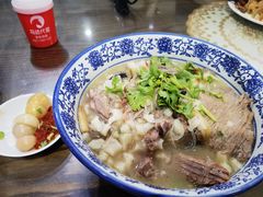 牛肉泡馍-一间楼牛羊肉泡馍馆(东一路店)
