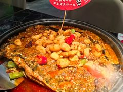 -辣尚瘾·烤鱼·新川菜(牡丹园直营店)