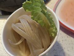 -钢管厂五区小郡肝串串香(蜀都万达店)
