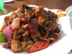 -胡子饮食店