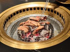 -山川小町·极番烧肉(新地假日广场店)