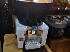 -愉肴麻辣香锅(中山路店)