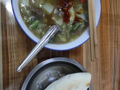 -老字号贾家肉丸糊辣汤(光明巷店)