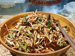 -野山舂·贵州现舂酸汤火锅(鸿通城店)