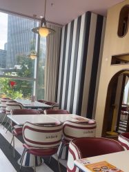 -奈尔宝·儿童乐园·亲子餐厅(前滩店)
