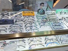 -三叶眼镜城(八佰伴店)