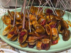 -小董哥烤串·爆汁大油边(故宫店)