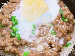 窝蛋牛肉饼煲仔饭-红星光发煲仔饭(大石街店)