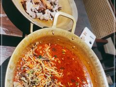 -张翻越·川渝冒菜·武汉黑鸭煲(城北万象城店)