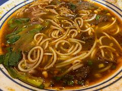 -霸蛮湖南菜·牛肉粉(荣京西街店)