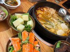 -黔三一夺夺粉酸汤火锅(百信店)