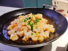 -阿瓦山寨·湘菜现炒·剁椒鱼头王(咸阳总店)