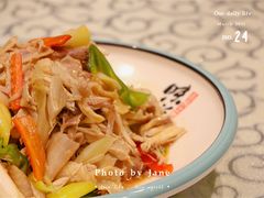 -巴特餐饮6加1音乐餐吧·新疆菜