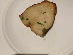 烤比目鱼-上海兴国宾馆香樟园西餐厅
