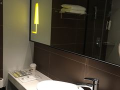 -路客HOTELS酒店(广州东站林和西地铁站店)