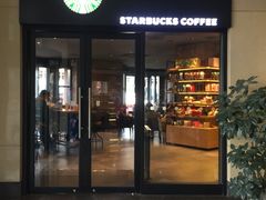 门面-星巴克(西藏路店)