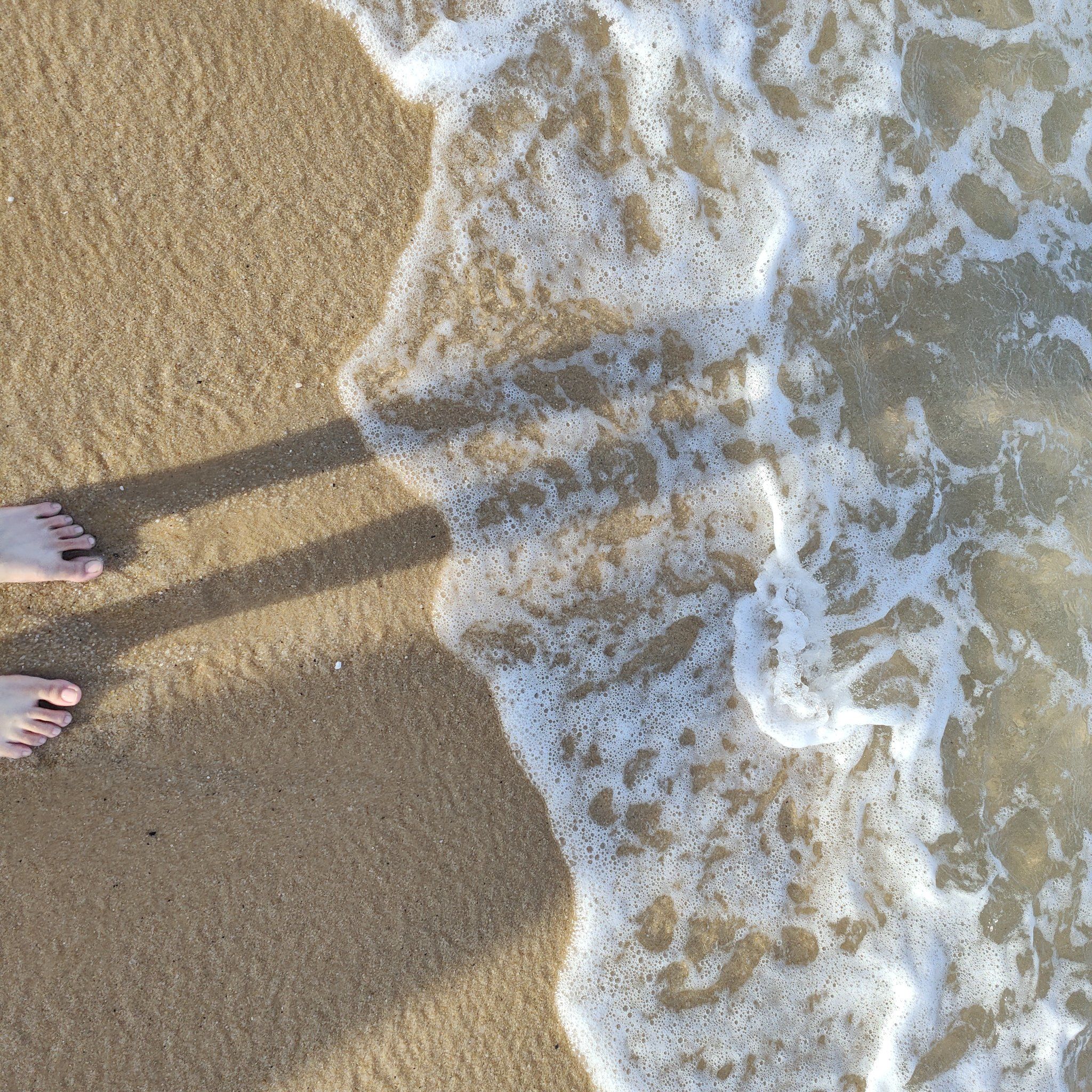 沙滩上的脚印记忆