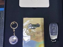 -上海星瀚奔驰4S店(长寿路店)
