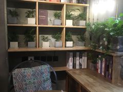 -HIGH FIVE哈福手工汉堡(桂林路店)