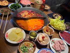 -萍姐火锅·公路夜市(武汉首店)