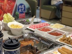 -海底捞火锅鲜切牛肉主题店(长寿路店)