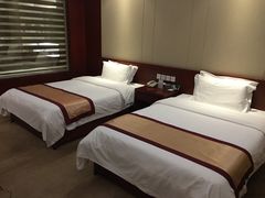 -兴芮温泉度假区