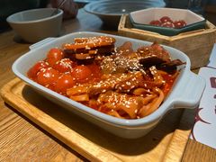 -蜜桃餐厅·伴山(湖滨商业街店)