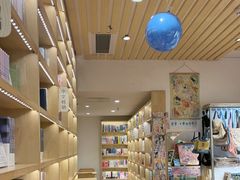 -猫的天空之城概念书店(景德镇陶溪川店)