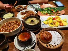 -云海肴·汽锅鸡·云南菜(天山百盛优客店)