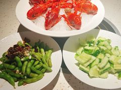 捞汁毛豆-沪小胖·小龙虾·蓝龙王(八佰伴店)