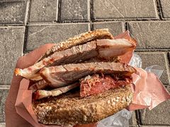 -老天桥酱肉烧饼夹肘子(天桥店)